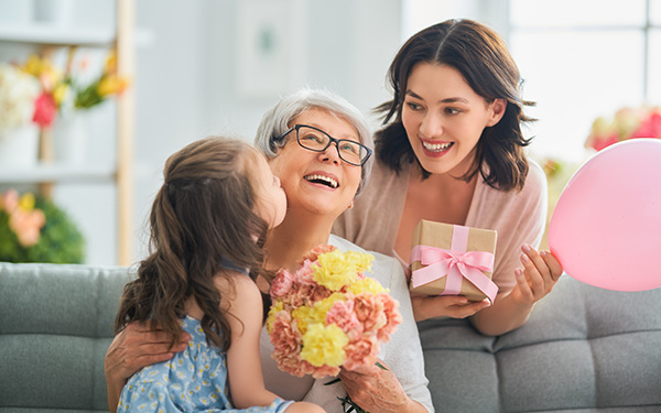 Festa della mamma 2022: 7 modi dolci per mostrare a tua madre quanto la ami